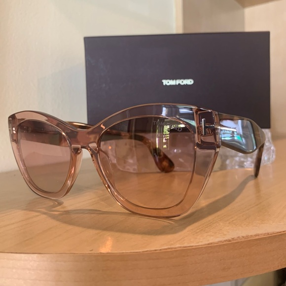 Tom Ford Women\'s Tortoise Shell / Crystal Peach Sunglasses main image 6